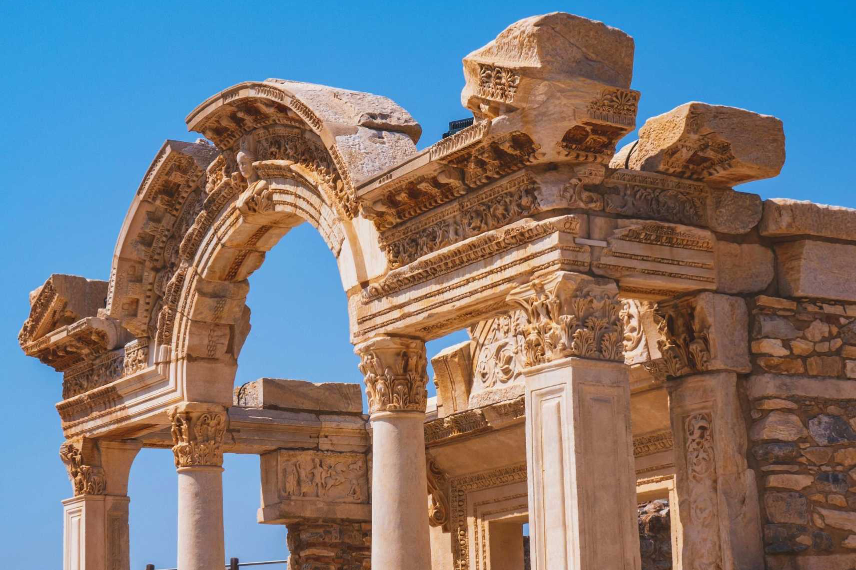 Diseño sin título Templo de Adriano