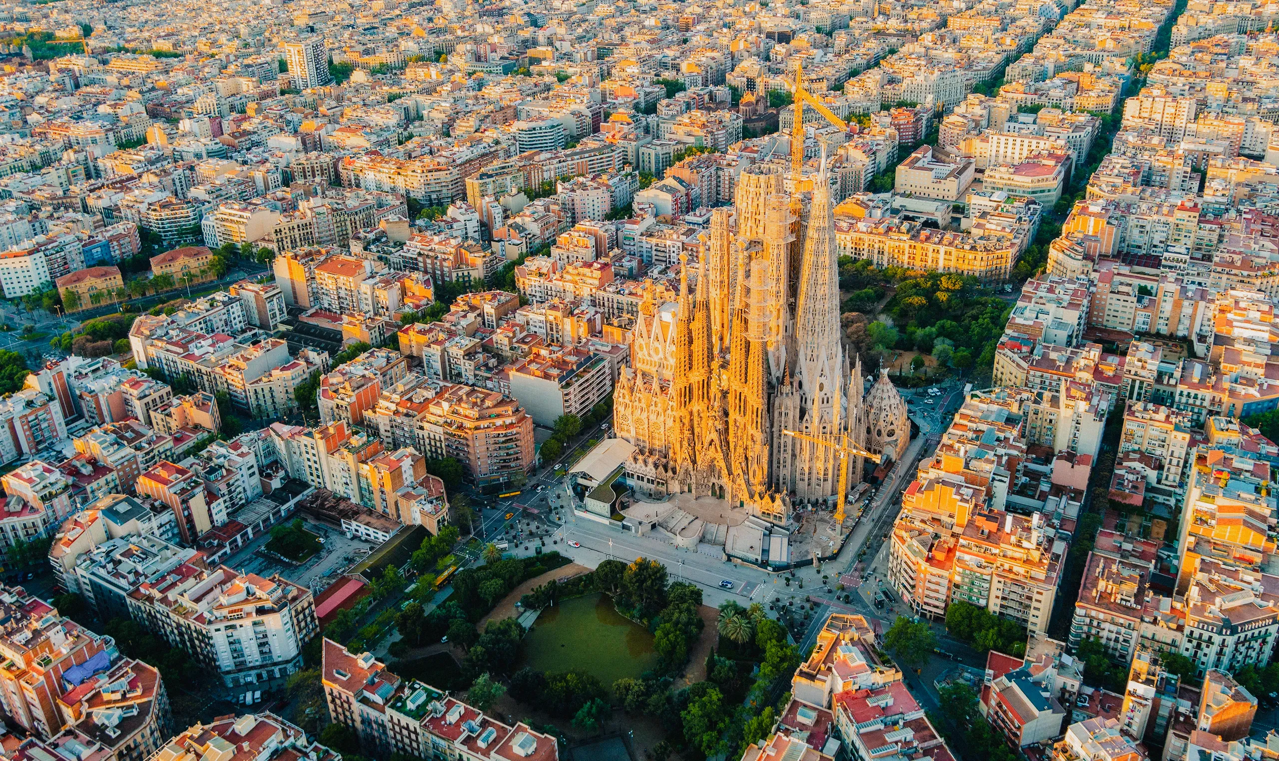 Aerial view of barcelona eixample residential dist 2026 01 07 05 34 10 utc